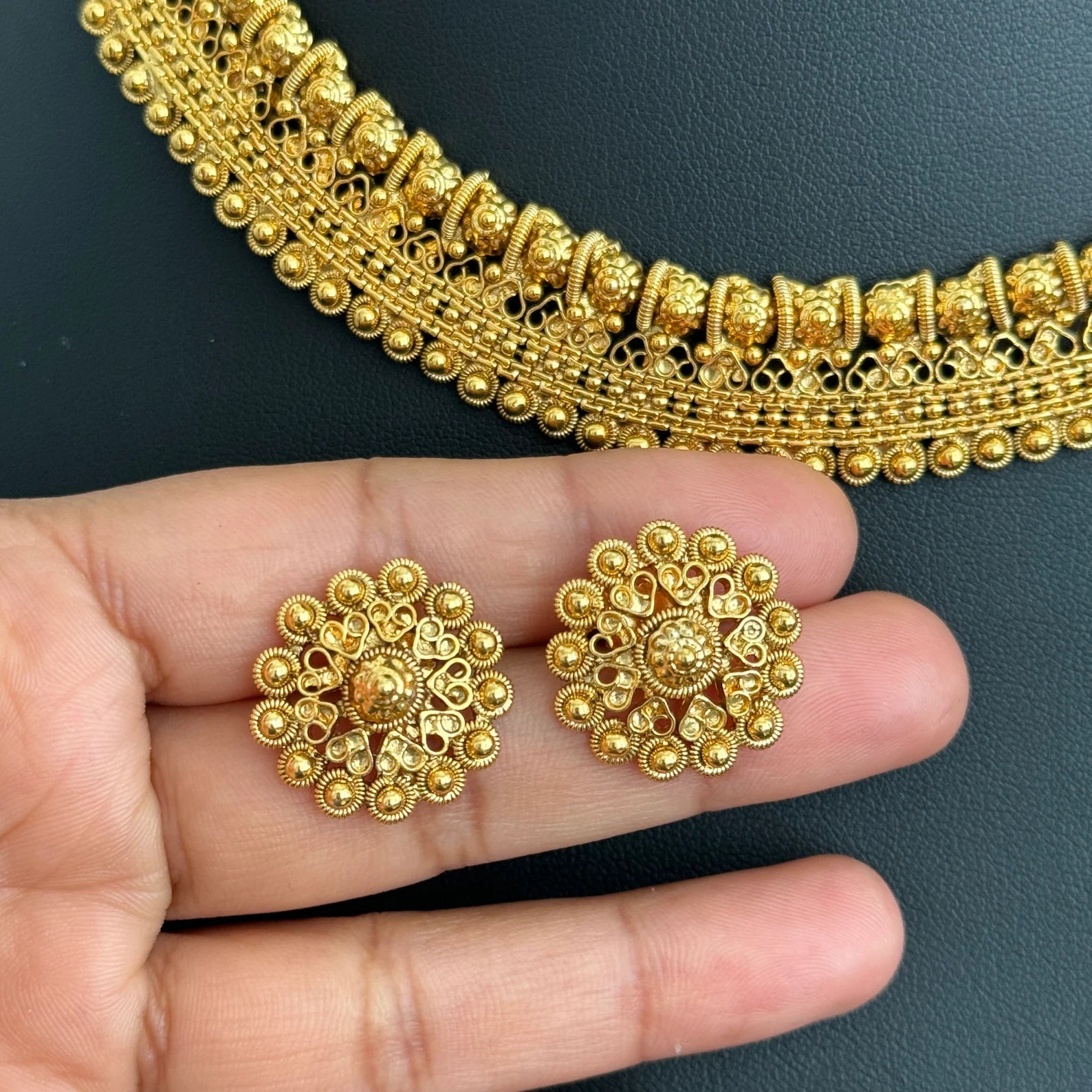 Antique Gold Necklace/South Indian Jewelry/Temple Jewelry/Guttapusalu Necklace/Wedding necklace/Bridal necklace/Indian necklace