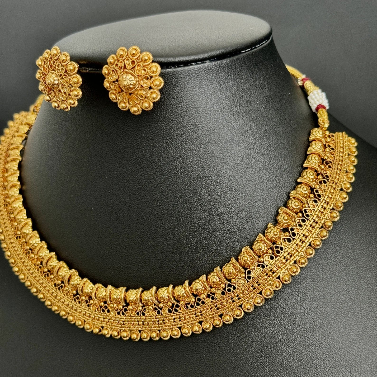 Antique Gold Necklace/South Indian Jewelry/Temple Jewelry/Guttapusalu Necklace/Wedding necklace/Bridal necklace/Indian necklace