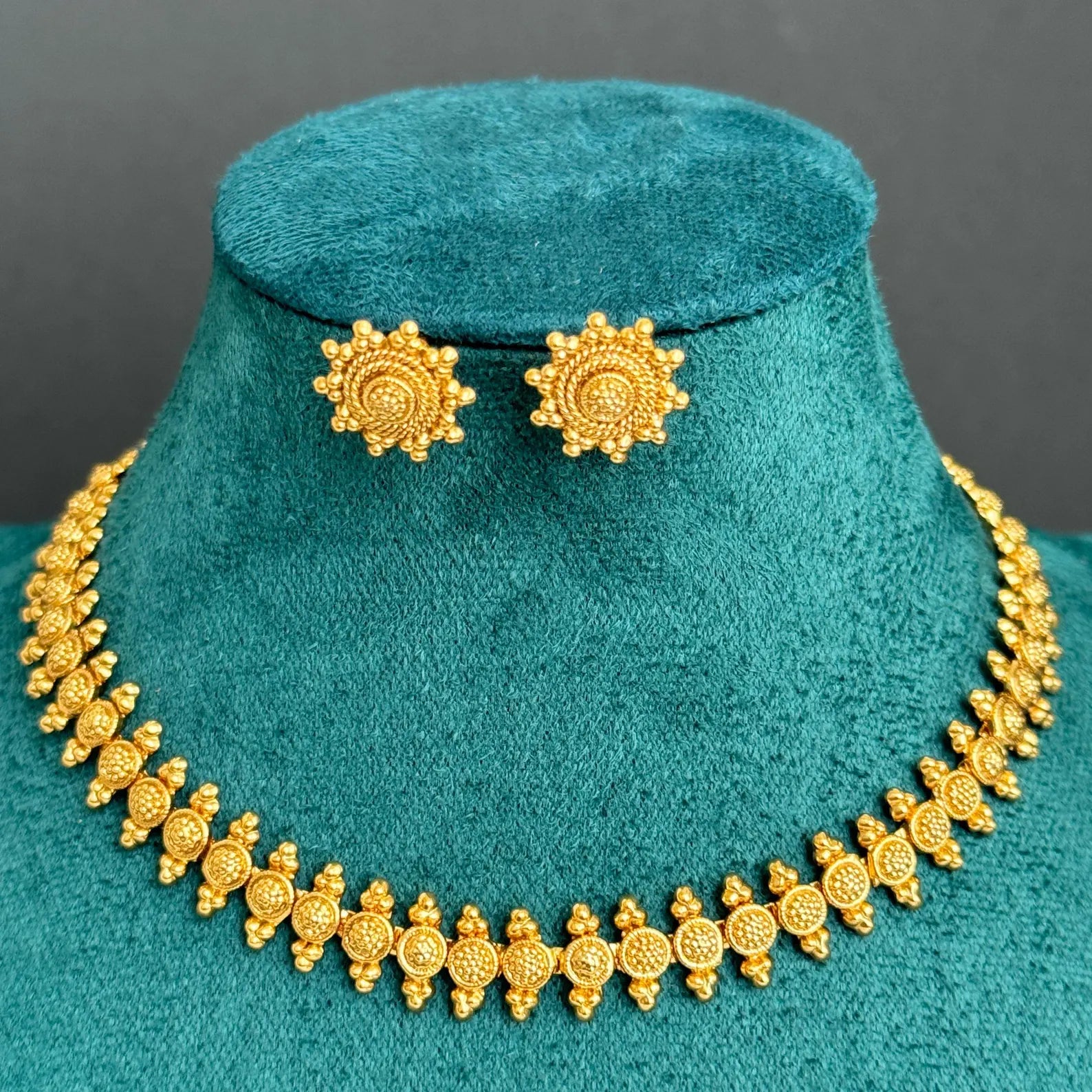 Antique Gold Delicate Necklace/South Indian Jewelry/Temple Jewelry/Guttapusalu Necklace/Wedding necklace/Bridal necklace/Indian necklace