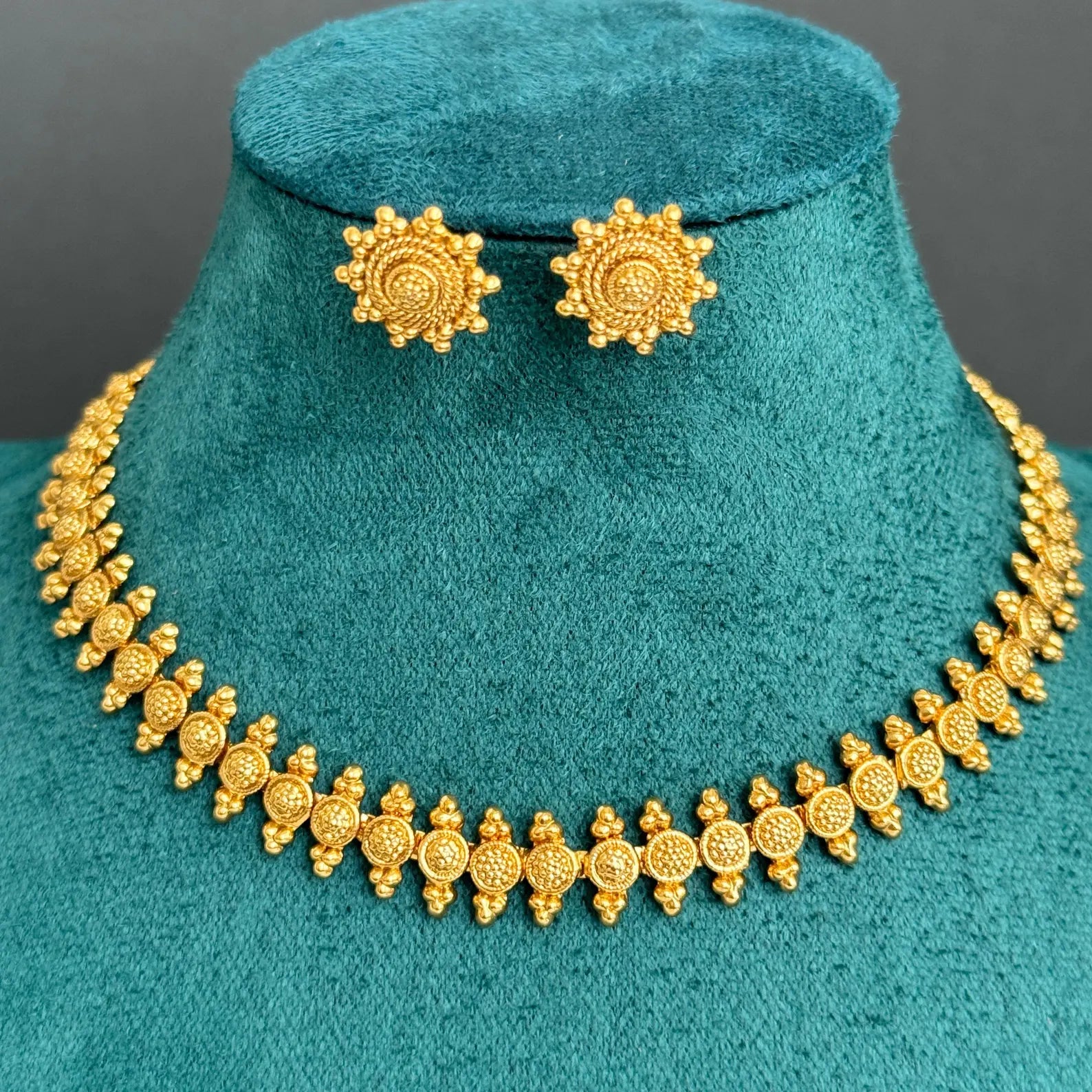 Antique Gold Delicate Necklace/South Indian Jewelry/Temple Jewelry/Guttapusalu Necklace/Wedding necklace/Bridal necklace/Indian necklace