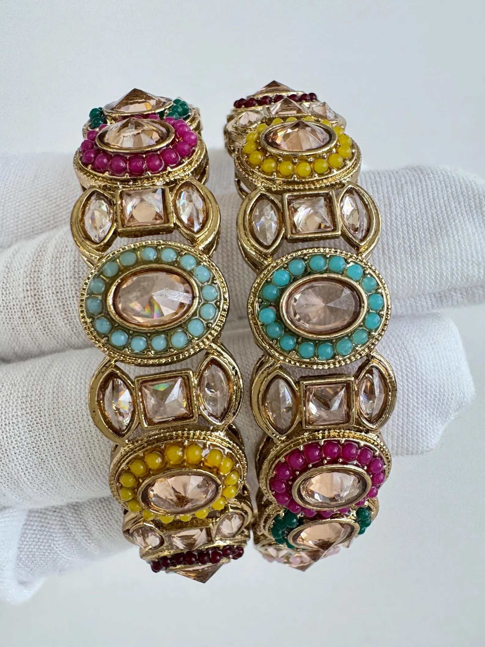 A Pair of Polki Pearl Kundan antique dull gold finish Bangles Pair /Punjabi bangles/Bridal bangles/Indian wedding jewelry/Pakistani/Kada