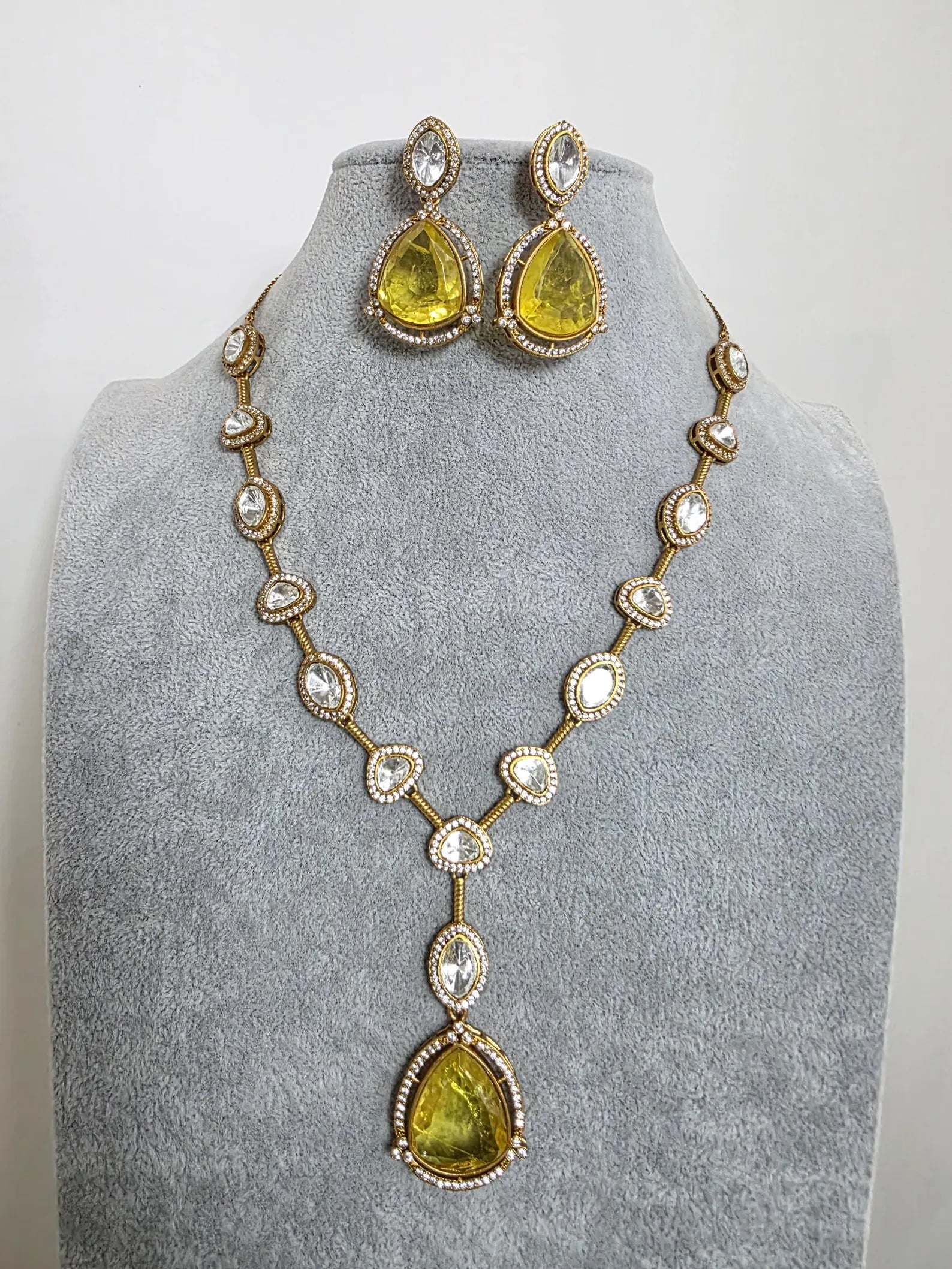 Yellow Doublet Moissanite Kundan Necklace/Kundan Choker/Bollywood Jewelry/Indian wedding/Bridal jewelry/Indian Wedding/Pakistani/Punjabi