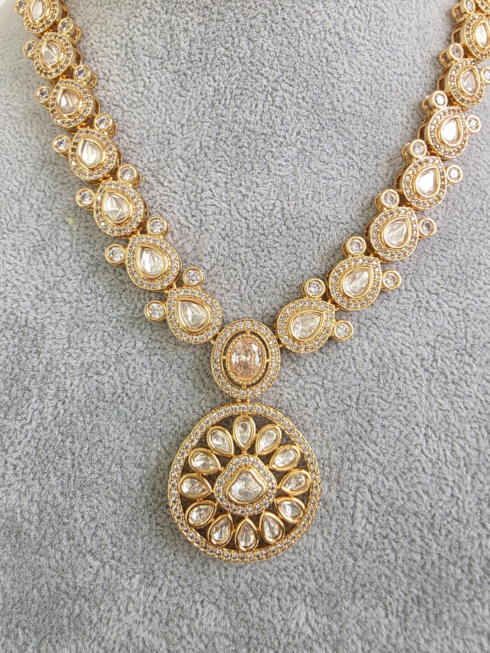 White Moissanite Kundan Necklace/Indian Kundan Set /Bollywood Jewelry/Indian wedding/Bridal Indian Wedding/Pakistani/Punjabi