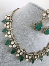 Green Doublet Moissanite Kundan Necklace/Kundan Choker/Bollywood Jewelry/Indian wedding/Bridal jewelry/Indian Wedding/Pakistani/Punjabi