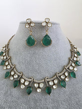 Green Doublet Moissanite Kundan Necklace/Kundan Choker/Bollywood Jewelry/Indian wedding/Bridal jewelry/Indian Wedding/Pakistani/Punjabi