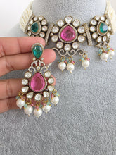 Green Pink Doublet Moissanite pearl kundan necklace/Kundan choker/Indian wedding/Bridal jewelry/Indian Wedding/Pakistani/Punjabi