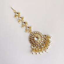 Maang tikka/ Kundan Tikka/ Indian Jewelry/ Indian Wedding Jewelry/ Pakistani Jewelry/ Jhoomer/ Matha patti/ Indian forehead jewelry