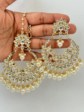 Oversized Gold Kundan Tikka w/Earring Set/Indian Bridal Maang Tikka Teeka Tika Headpiece/Indian wedding/Bridal/Bollywood Bridesmaid Gifts