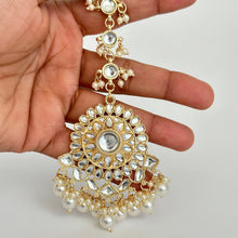 Kundan Tikka earrings Set Kundan tikka Maang tikka set Indian jewelry Pearl tikka set Bollywood jewelry indian wedding Bridesmaid Gifts