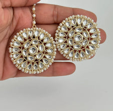 Kundan Tikka w/ Earring Set- Indian Bridal Maang Tikka, Teeka, Tika Headpiece - Handmade Pearl Jewelry For Women - Bollywood Bridesmaid Gift