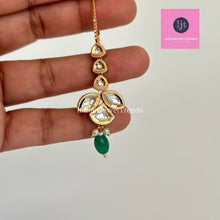 Maang tikka/ Kundan Tikka/ Indian Jewelry/ Indian Wedding Jewelry/ Pakistani Jewelry/ Jhoomer/ Matha patti/ Indian forehead jewelry