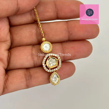 Danity Fine Kundan Maang tikka/ Kundan Tikka/ Indian Jewelry/ Indian Wedding Jewelry/ Pakistani Jewelry/ Jhoomer/ / Indian forehead jewelry