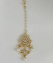 Maang tikka/tikka/Kundan Tikka/Indian Jewelry/Bridesmaid tikka/Jewelry/Pakistani Jewelry/jhoomer/Matha patti/Indian forehead jewelry