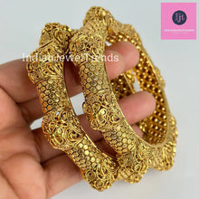 Gold Kada bangles 2pc/Indian bangles/Antique bangles/Temple Jewelry/Bridal Bangles/Indian Wedding/Pakistani Jewelry/South indian jewelry