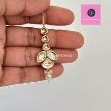 Maang tikka/ Kundan Tikka/ Indian Jewelry/ Indian Wedding Jewelry/ Pakistani Jewelry/ Jhoomer/ Matha patti/ Indian forehead jewelry