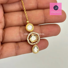 Danity Fine Kundan Maang tikka/ Kundan Tikka/ Indian Jewelry/ Indian Wedding Jewelry/ Pakistani Jewelry/ Jhoomer/ / Indian forehead jewelry