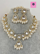 Pearl Kundan victorian necklace/Indian necklace/indian jewelry/Wedding necklace/Bridal necklace/Punjabi/Pakistani jewelry/Indian wedding