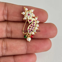 Restocked Nose Ring /marathi nose ring/ priyanka chopra Nath /CLIP ON Non Pierced Indian Nose Ring/ Indian Bridal Jewelry/ Nathini/nose ring