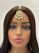 Meduim Sized Kundan Maang Tikka/Kundan Tikka/Indian forehead jewelry/Indian Wedding Jewelry/ Pakistani Jewelry/Jhoomer/Matha patti