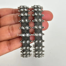 Oxidized Silver Bangles(2 Pc)/German Silver/Black Metal/Boho/Tribal/Indian Jewelry/Pakistani Jewelry/Oxidized Bangles