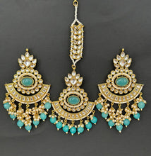 Kundan Tikka Earrings Set /Indian Bridal Maang Tikka set/ Kundan earrings/ Jaggo, Mayya Jewelry/ Indian jewelry/ Bridesmaid Gift