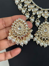 Kundan Pearl Necklace Set/ Kundan Choker/ Bollywood Jewelry/ Indian jewelry/ Pakistani necklace/ punjabi necklace/bridal /indian wedding