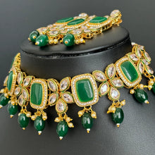 Green Monalisa Stone Kundan Choker set/Statement Choker Set/Indian Jewelry/Pakistani Jewelry set/Weddings/Bridal necklace/Indian necklace