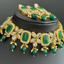Green Monalisa Stone Kundan Choker set/Statement Choker Set/Indian Jewelry/Pakistani Jewelry set/Weddings/Bridal necklace/Indian necklace