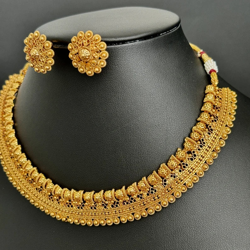 Antique Gold Necklace/South Indian Jewelry/Temple Jewelry/Guttapusalu Necklace/Wedding necklace/Bridal necklace/Indian necklace