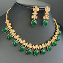 Green Premium Kundan Gold necklace/Traditional/Ethnic/Kundan Jewelry/Delicate Kundan Necklace/Indian Pakistani wedding Jewelr/Festive