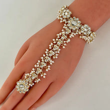 Kundan Single Hath Paan/Bracelet/Haath phool/Hathh Panja/finger Hand bracelet/Bridal Jewelry/hand harness/Indian Hand Jewelry/Indian wedding