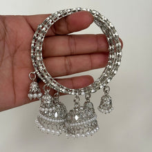 Bollywood Style Silver Mirror Pearl Bangles Set/Punjabi Mirror chuda bangles set/Bridal bangles/Statement/Indian Wedding /Chuda Set