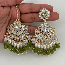 Kundan Tikka w/ Earring Set- Indian Bridal Maang Tikka, Teeka, Tika Headpiece - Handmade Pearl Jewelry For Women - Bollywood Bridesmaid Gift