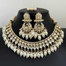White Pearl Kundan Necklace Set/Kundan Choker/ Bollywood Jewelry/ Indian Pakistani necklace/ punjabi necklace/bridal necklace/indian wedding