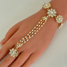 Kundan Hath Paan/Bracelet/Haath phool/Hathh Panja/finger Hand bracelet/Bridal Jewelry/hand harness/Indian Hand Jewelry/Indian wedding jewelr