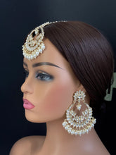 Oversized Gold Kundan Tikka w/Earring Set/Indian Bridal Maang Tikka Teeka Tika Headpiece/Indian wedding/Bridal/Bollywood Bridesmaid Gifts