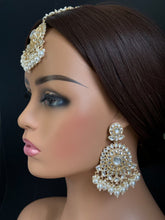 Kundan Tikka earrings Set Kundan tikka Maang tikka set Indian jewelry Pearl tikka set Bollywood jewelry indian wedding Bridesmaid Gifts