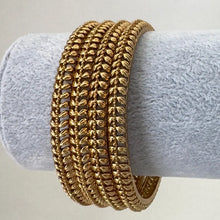Indian Gold bangles, Temple Jewelry, South Indian bangles, Kada bangles, Indian Jewelry, Pakistani jewelry, Set of 4 bangles