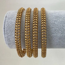 Indian Gold bangles, Temple Jewelry, South Indian bangles, Kada bangles, Indian Jewelry, Pakistani jewelry, Set of 4 bangles