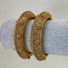 Gold Kada bangles Pair, Indian Amrapali bangles, Antique bangles, Temple Jewelry, South indian bangles, Bridal Bangles, Indian Wedding,