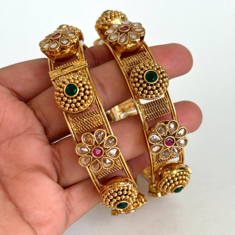 Set of 2 Ruby Green Gold RajwadiBangles(2 PC)/Pacheli Bangles/Indian Bangles/Polki stone bangles/Indian wedding/bridal chuda bangles