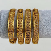 Indian Gold bangles, Temple Jewelry, South Indian bangles, Kada bangles, Indian Jewelry, Pakistani jewelry, Set of 4 bangles