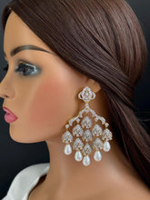 Statement CZ Pearl Premium quality AD Earrings/Victorian earrings/CZ Earrings/Indian Jewelry/Sabyasachi /Pakistani/Punjabi\Coctail Earrings