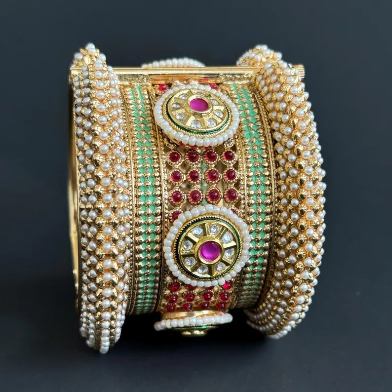 Gold plated Rajwadi Kundan openable Single Kada Bangle(1Pc)/Indian Kada/Wedding Jewelry/Kada/Punjabi Jewelry/Indian Wedding/Bollywood bangle