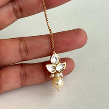 Dainty Maang tikka/ Kundan Tikka/ Indian Jewelry/ Indian Wedding Jewelry/ Pakistani Jewelry/ Jhoomer/ Matha patti/ Indian forehead jewelry