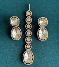 Uncut Polki Kundan Tikka Earrings set/Maang Tikka Set/Uncut Polki Jewelry/Bollywood/Pakistani/Bridesmaid Gifts/Bridal/Indian Wedding