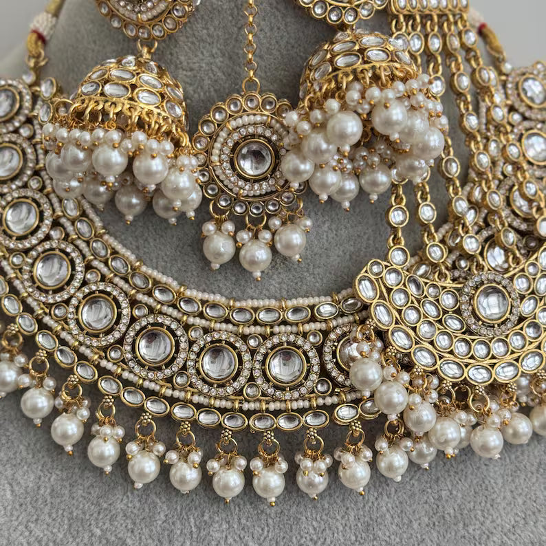 White Gold Kundan Pearl Necklace with earrings, tikka, Passa, and Ring, Bridal necklace Indian Pakistani Punjabi Wedding Jewelry