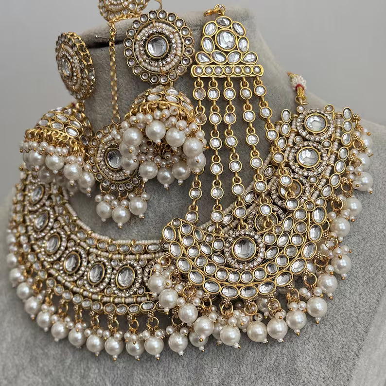 White Gold Kundan Pearl Necklace with earrings, tikka, Passa, and Ring, Bridal necklace Indian Pakistani Punjabi Wedding Jewelry