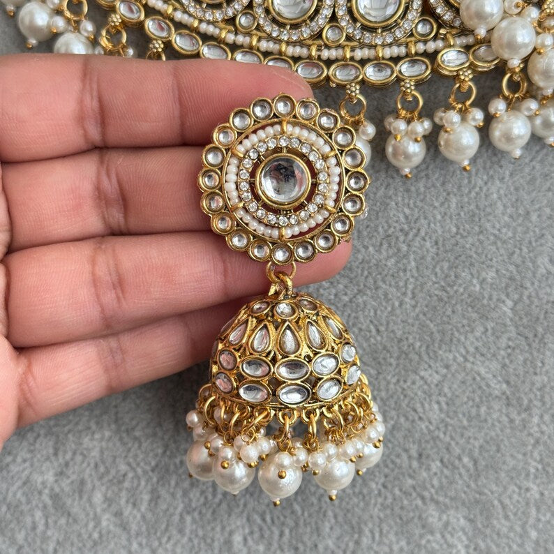 White Gold Kundan Pearl Necklace with earrings, tikka, Passa, and Ring, Bridal necklace Indian Pakistani Punjabi Wedding Jewelry