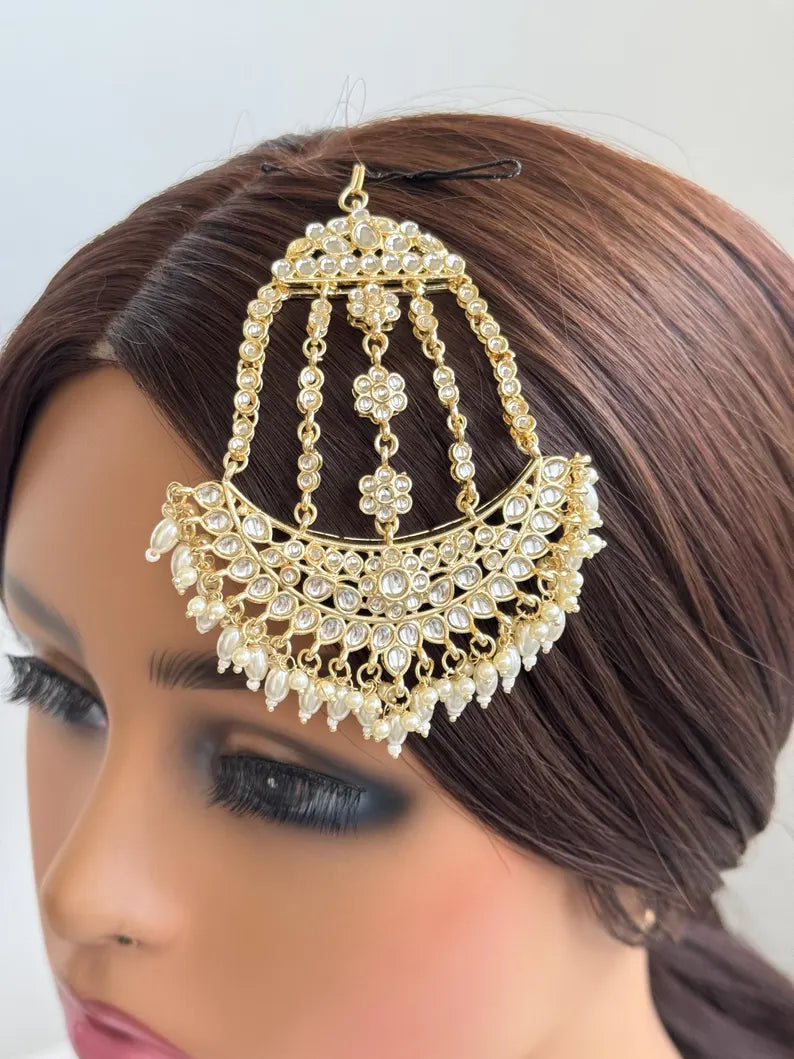 White gold Kundan Pearl Passa, Jhoomer, Side tikka Indian Punjabi Pakistani wedding jewelry, jewelry, Hair accesories
